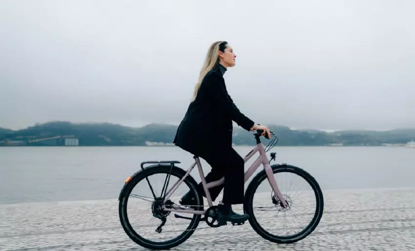 Ampler heeft de Nova en Nova Pro onthuld, de eerste elektrische fietsen die opladen via USB-C.