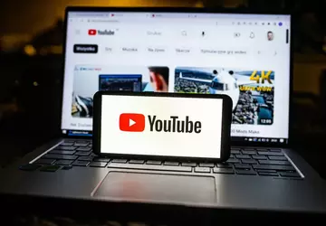 YouTube test door kunstmatige intelligentie gegenereerde ...