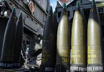 Tsjechië koopt mogelijk 200.000 extra granaten ...