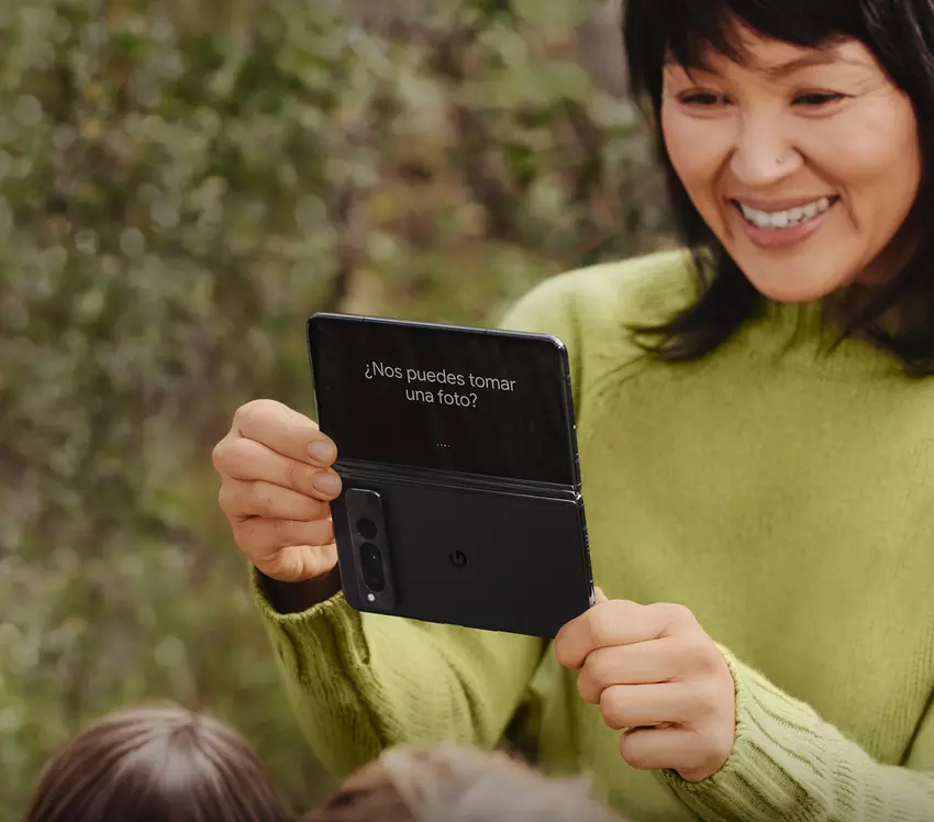 Google's Pixel Fold smartphone met Feature Drop update krijgt Dual-Screen tolkmodus