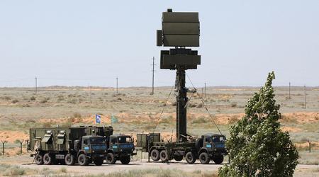 Een Oekraïense FPV-drone heeft een zeldzaam Podlyot-radarstation vernietigd, dat wordt gebruikt met de S-300 en S-400 luchtverdedigingssystemen.