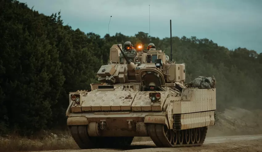 Het Amerikaanse leger wil een extra serie Bradley infanteriegevechtsvoertuigen upgraden naar M2A4's.