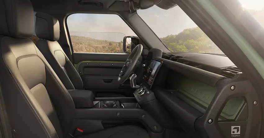 Interieur van de Land Rover Defender Trophy Edition