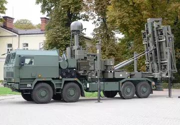 Polen bestelt 22 luchtverdedigingsbatterijen en honderden ...