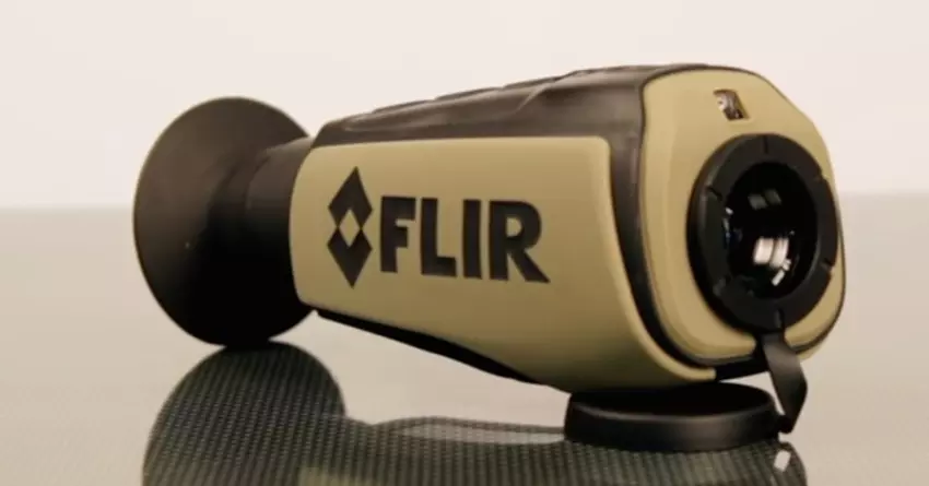 FLIR Scout thermische monoculair vergelijking
