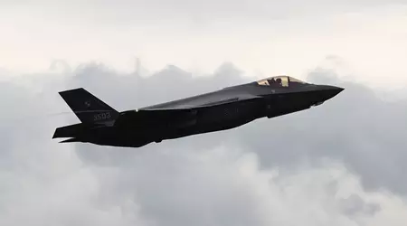 De VS is van plan een nieuw F-55 gevechtsvliegtuig te ontwikkelen en de F-22 te upgraden naar Super Raptor