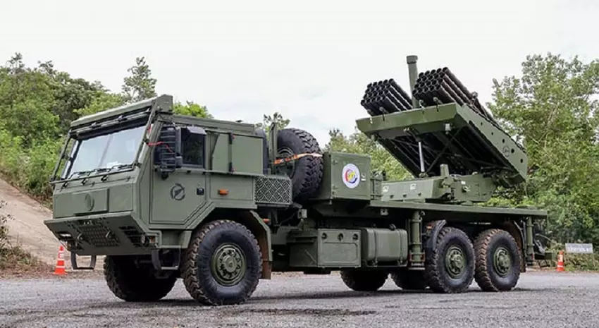 Thailand wil de D11A meervoudige raketwerper gebruiken voor SkyStriker kamikaze drones