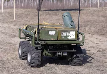 Oekraïne keurt nieuwe D-21 gronddrone goed ...