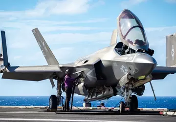 F-35 Lightning II gevechtsvliegtuigen behouden F135 ...