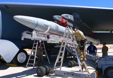 De B-52H Stratofortress nucleaire bommenwerper lanceerde ...