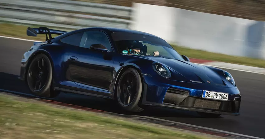 Porsche 911 GT3 heeft een nieuw record "Nürburgring" gevestigd voor auto's met een handgeschakelde versnellingsbak