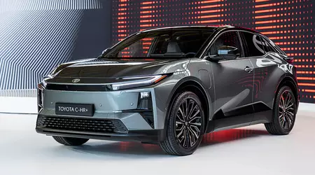 Toyota heeft de C-HR+ elektrische crossover met 57,7 kWh en 77 kWh batterijen onthuld.