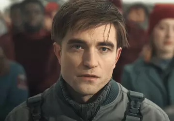 Sci-fi film Mickey 17 met Robert ...