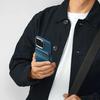 Voorvertoning van Pitaka Aramid Fiber Magnetic Power Bank opladen