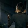 Een still uit Resident Evil 9: Grace met een aansteker