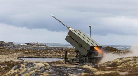 Litouwen draagt twee draagraketten voor het NASAMS grond-luchtraketsysteem over aan Oekraïne