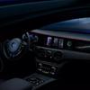 Voorproefje van 2025 Rolls-Royce Spectre Black Badge in beweging