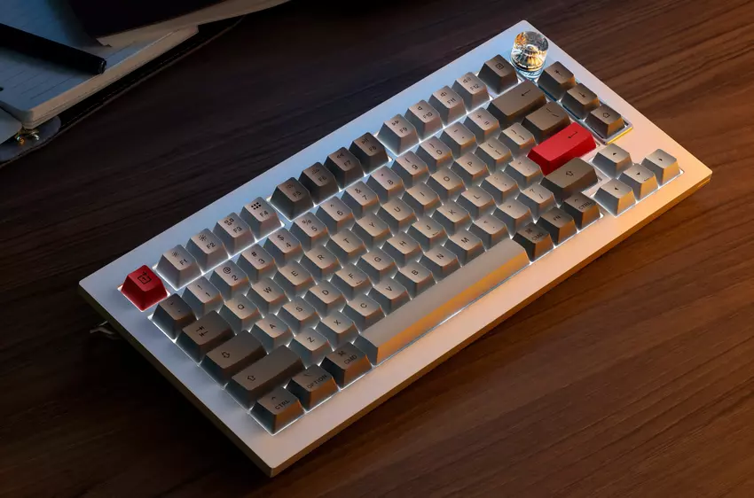 OnePlus Keyboard 81 Pro heeft zijn wereldwijde debuut gemaakt: een mechanisch toetsenbord met RGB-achtergrondverlichting en een 4000 mAh batterij voor $219