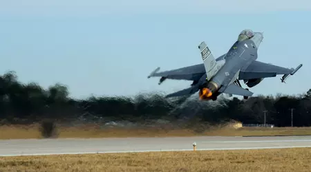 Thailand stelt aanschaf van nieuwe gevechtsvliegtuigen ter vervanging van oudere F-16A/B Fighting Falcon uit