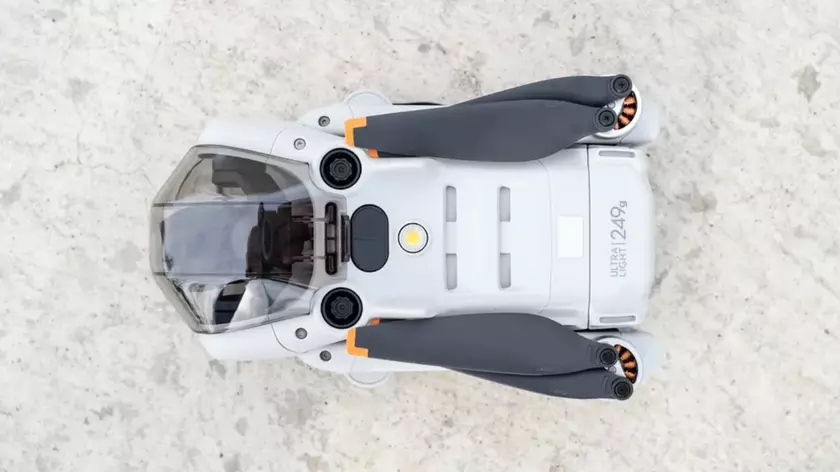 DJI Mini 4 Pro of HOVERAir Pro Max