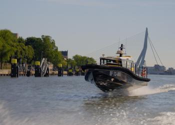 Haven van Rotterdam lanceerde elektrisch schip ...