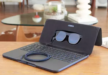 Spacetop G1: een ongebruikelijke laptop van ...