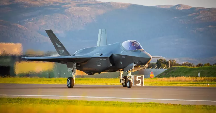 Vijfde generatie F-35A Lightning II gevechtsvliegtuigen voor het eerst in de geschiedenis ingezet vanuit Zweden