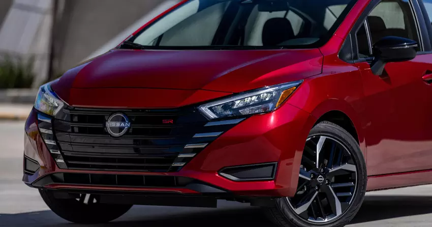 Het nieuwste model van de auto met een vijfversnellingshandgeschakelde transmissie zal binnenkort de Amerikaanse markt verlaten