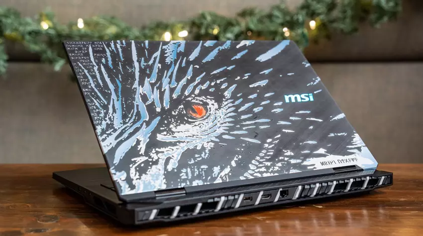 De schoonheid en kracht van de Dragon: MSI heeft de nieuwe Titan 18 HX Dragon Edition 18-inch gaming laptop met ongelooflijk design en RTX 5090 grafische kaart onthuld.