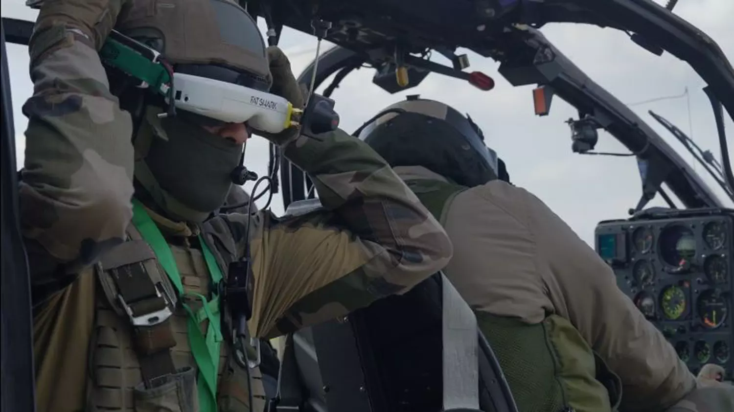 Fransen beginnen met het plannen van operaties vanuit de lucht met behulp van FPV drones