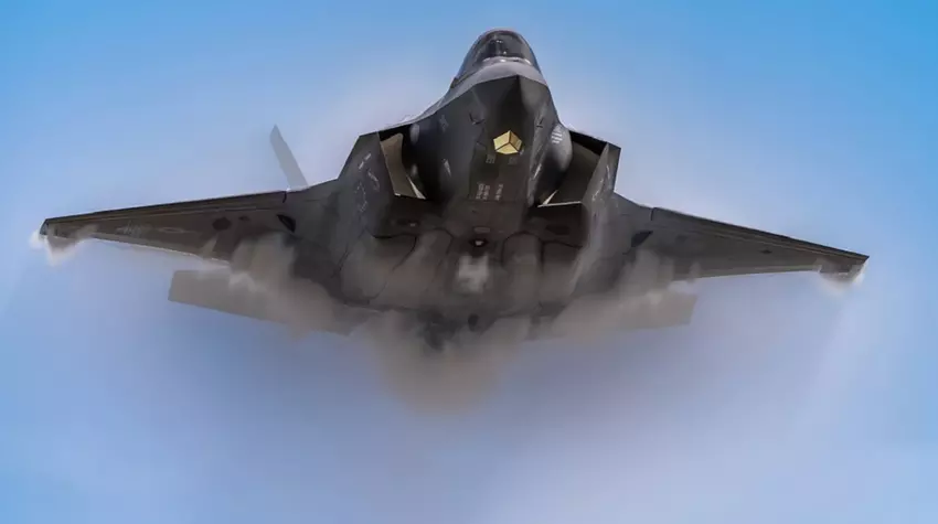 Lockheed Martin heeft geld ontvangen om Block 4 upgrades voor te bereiden voor de vijfde generatie F-35A, F-35B en F-35C gevechtsvliegtuigen.