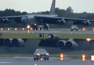 Een B-52H Stratofortress nucleaire bommenwerper vernielde ...