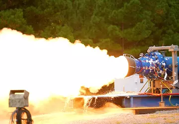 Northrop Grumman voerde een statische afvuurtest ...