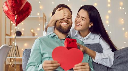 Cadeau-ideeën voor 14 februari: top 5 stijlvolle gadgets voor je geliefde