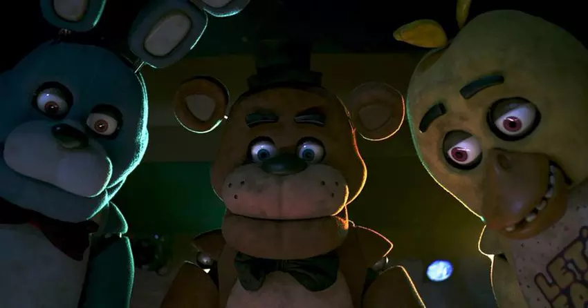 Foto's van de locaties voor Five Nights at Freddy's 2: een roestige pizzeria en een kermis 