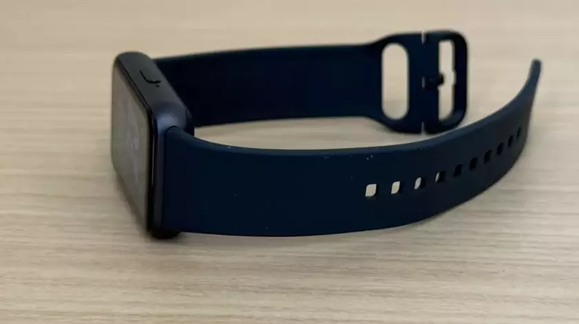 Galaxy Fit 3 vs Band 9