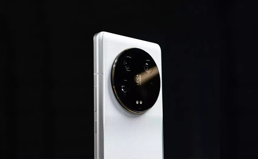 QHD+ AMOLED-paneel met 120 Hz, Snapdragon 8 Gen 3-chip, camera met Leica-optiek en batterij van 5.300 mAh: insider onthult specs Xiaomi 14 Ultra