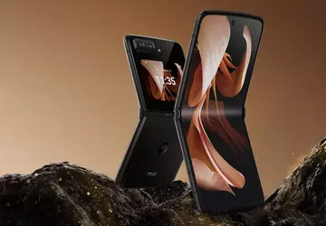 Het is officieel: de Motorola Razr+ ...