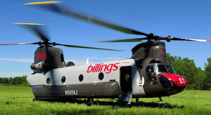 Nederland stuurde geen CH-47D Chinook helikopters naar Oekraïne, maar verkocht ze aan het Amerikaanse particuliere bedrijf Billings Flying Services.