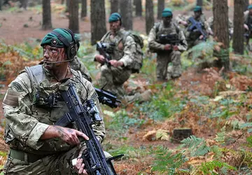 Europeanen noemen Britse leger een 'lachertje' ...