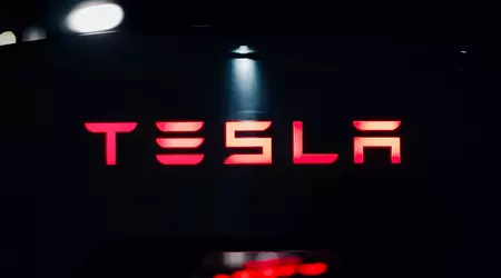 Het Amerikaanse ministerie van Justitie heeft van Tesla documenten geëist over Autopilot en FSD autonome rijfuncties.