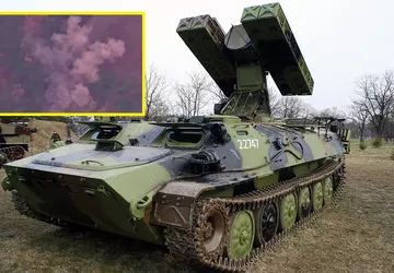 Oekraïense strijdkrachten vernietigen Russisch Strela-10 grond-luchtraketsysteem ...