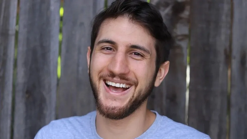 Kevin Afghani is de nieuwe officiële stem van Mario