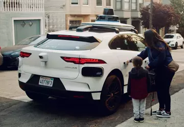 Waymo en Cruise zijn goedgekeurd voor ...