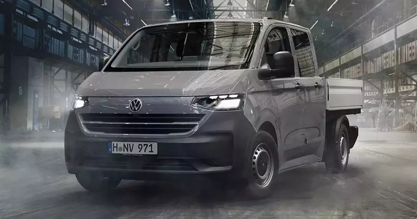 De nieuwe VW Transporter DoKa met open laadplatform is al beschikbaar in de configurator van het merk