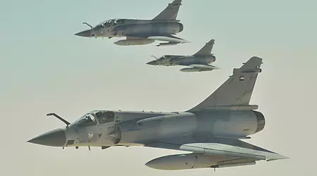 De Verenigde Arabische Emiraten hebben 30 "extra" Mirage 2000-9's, waarvoor ze een koper zoeken, maar ze noemen Oekraïne niet.
