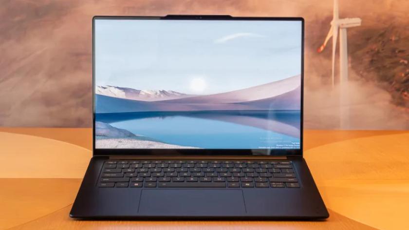 Lenovo Yoga Slim 7x Copilot+ AI-laptop
