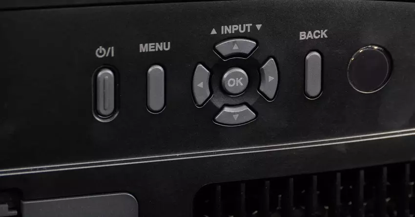 JVC DLA-NX9 projector 8k