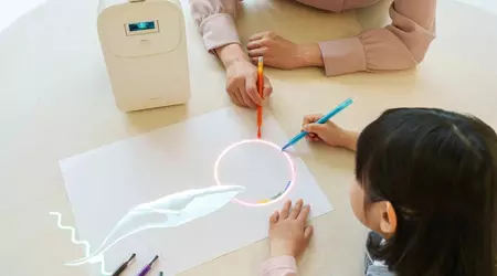 Samsung onthult The Premiere 5 4K touchscreen projector die vingerbewegingen kan volgen