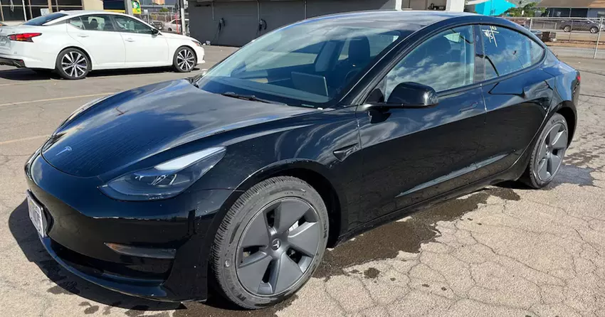 Tesla Model 3 met kilometerstand en meer: Hertz biedt haar klanten aan om een geleasede elektrische auto terug te kopen